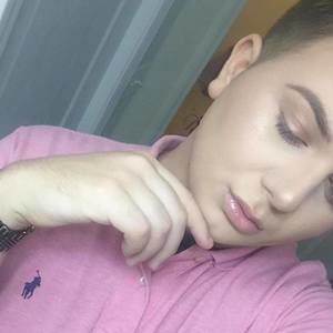 Meet your Posher, Garrett